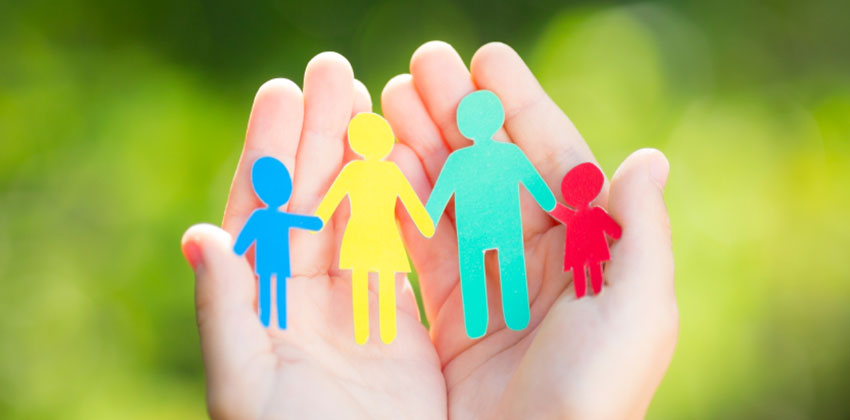Familienstellen ist eine Methode der Systemaufstellungen, die von Bert Hellinger in den 80er Jahren entwickelte wurde.